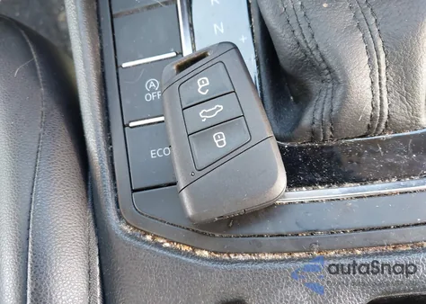 2019 Volkswagen Jetta 1.4T R-Line/1.4T S/1.4T Se from USA, damaged, VIN 3VWC57BU5KM009202